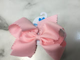 Wee Ones King Grosgrain Bow with Scalloped Edges