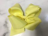 Wee Ones King Grosgrain Bow with Scalloped Edges
