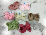 Wee Ones King Grosgrain Bow with Scalloped Edges